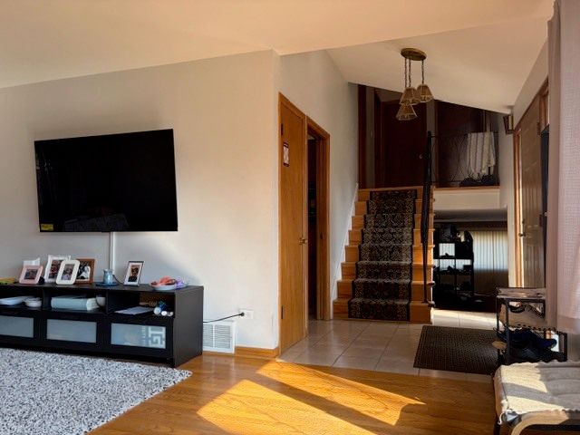 720 N BROADWAY Avenue, Park Ridge, IL 60068