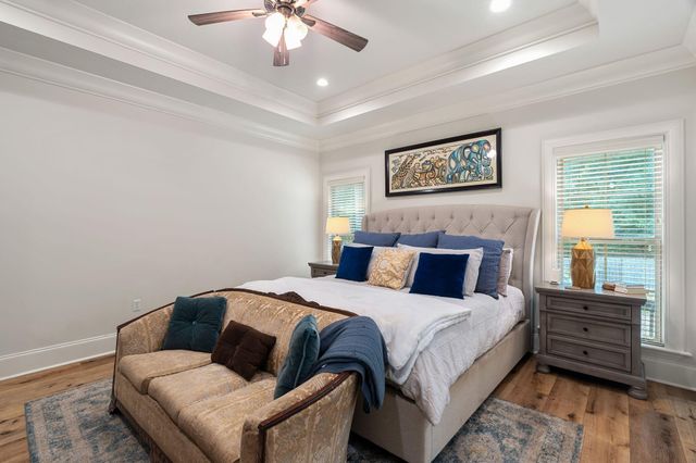 12 Pinehill, Hattiesburg, MS 39402