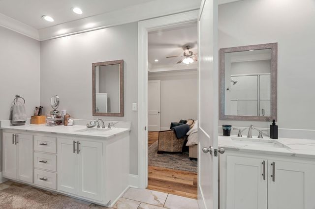 12 Pinehill, Hattiesburg, MS 39402