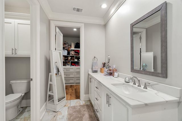12 Pinehill, Hattiesburg, MS 39402