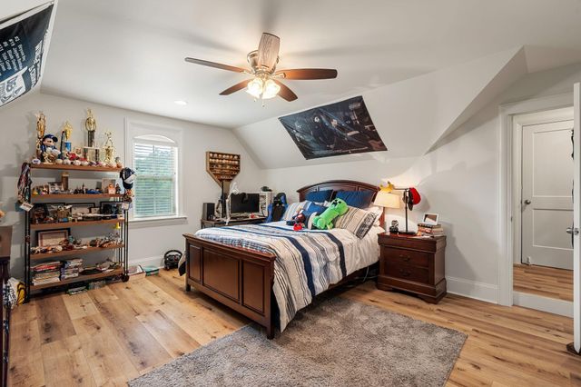 12 Pinehill, Hattiesburg, MS 39402