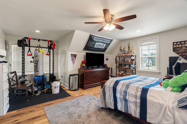 12 Pinehill, Hattiesburg, MS 39402