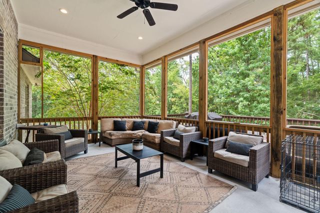 12 Pinehill, Hattiesburg, MS 39402