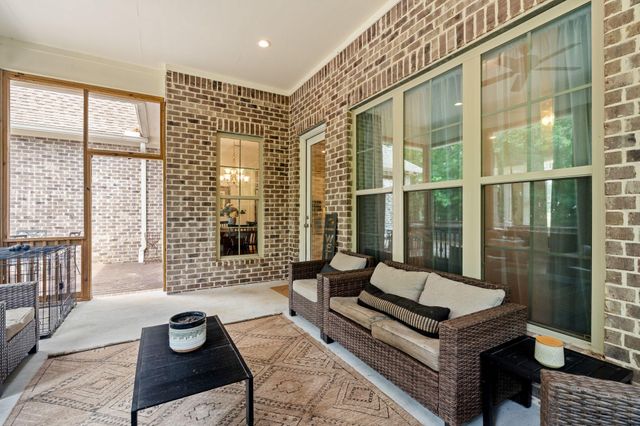 12 Pinehill, Hattiesburg, MS 39402