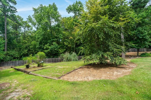 12 Pinehill, Hattiesburg, MS 39402