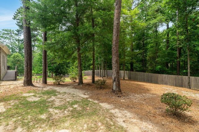 12 Pinehill, Hattiesburg, MS 39402