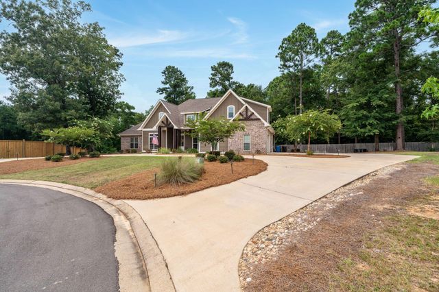 12 Pinehill, Hattiesburg, MS 39402