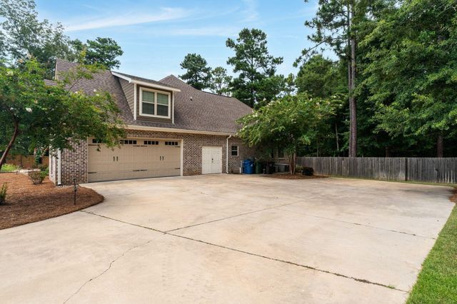 12 Pinehill, Hattiesburg, MS 39402