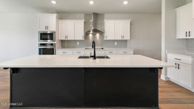 14215 Quill Avenue, Biloxi, MS 39532