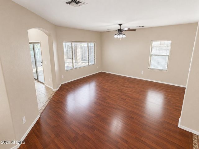 5158 W SHAW BUTTE Drive, Glendale, AZ 85304
