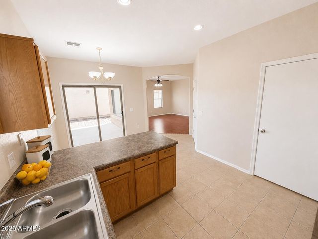 5158 W SHAW BUTTE Drive, Glendale, AZ 85304