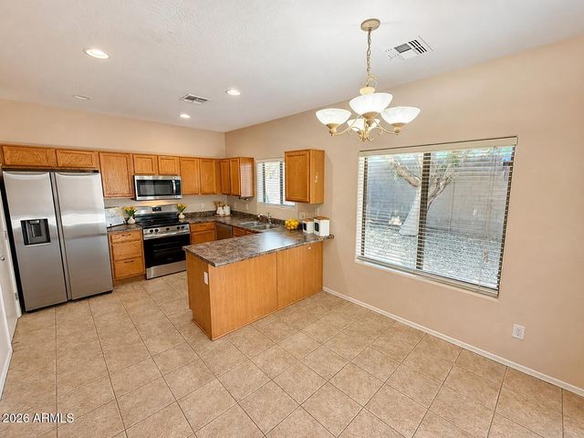 5158 W SHAW BUTTE Drive, Glendale, AZ 85304