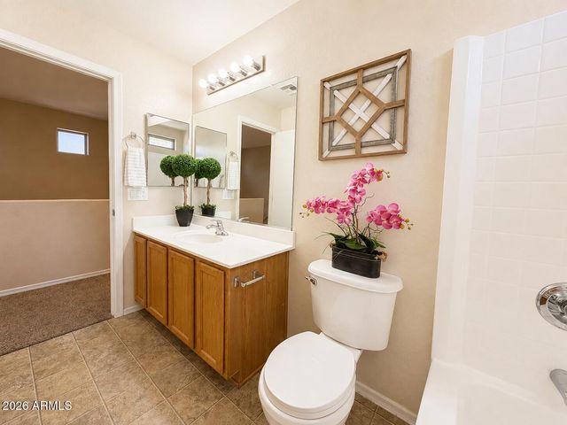 5158 W SHAW BUTTE Drive, Glendale, AZ 85304