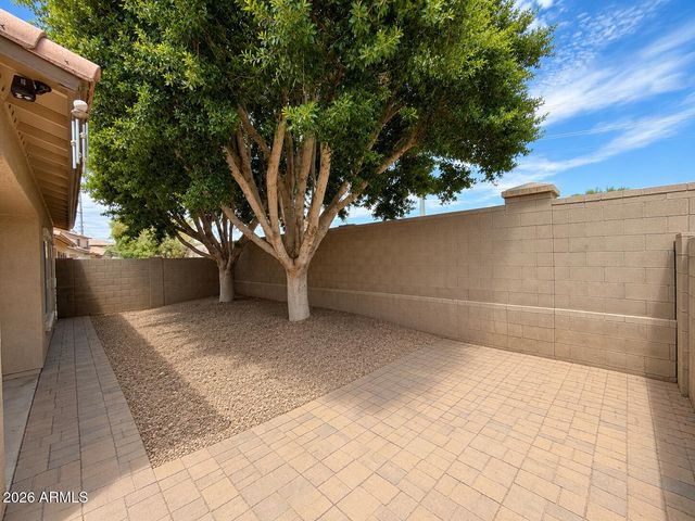 5158 W SHAW BUTTE Drive, Glendale, AZ 85304