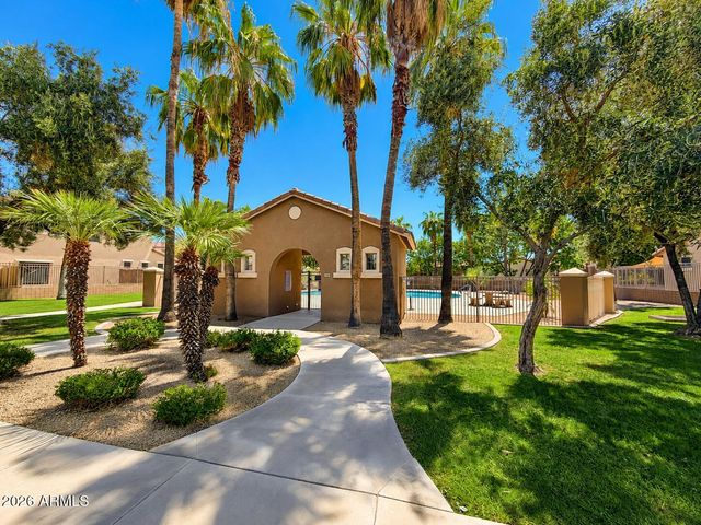 5158 W SHAW BUTTE Drive, Glendale, AZ 85304