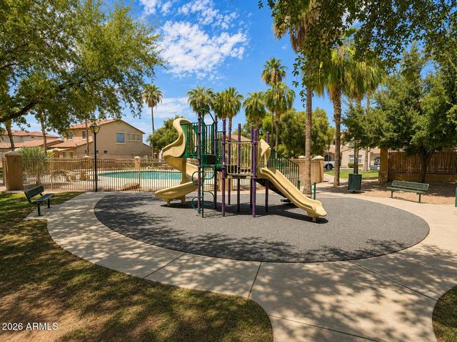 5158 W SHAW BUTTE Drive, Glendale, AZ 85304