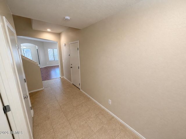 5158 W SHAW BUTTE Drive, Glendale, AZ 85304