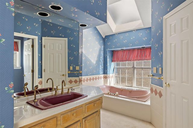 1322 Hi CIR N, Horseshoe Bay, TX 78657