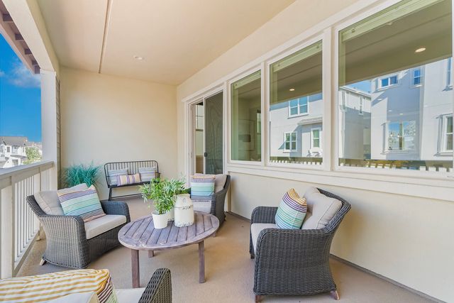 37721 Bay Crest Rd, Newark, CA 94560