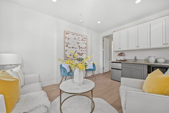 37721 Bay Crest Rd, Newark, CA 94560