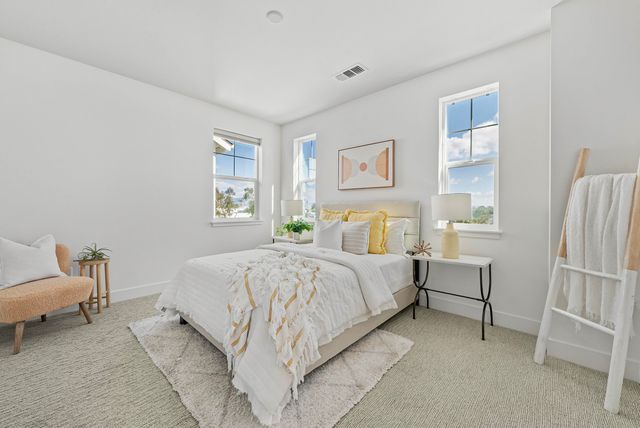 37721 Bay Crest Rd, Newark, CA 94560