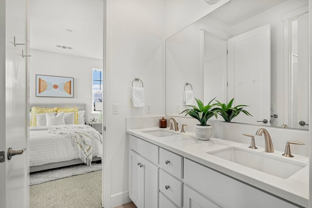 37721 Bay Crest Rd, Newark, CA 94560