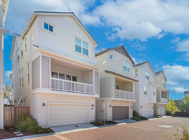 37721 Bay Crest Rd, Newark, CA 94560