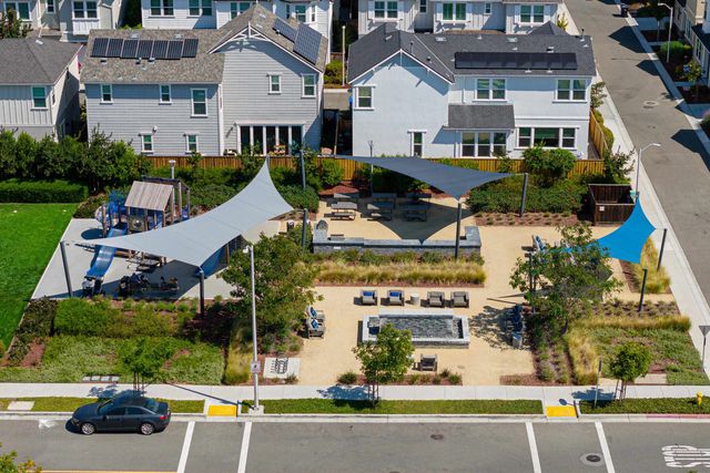 37721 Bay Crest Rd, Newark, CA 94560