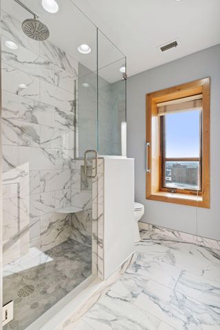 1201 Yale Place 2009, Minneapolis, MN 55403