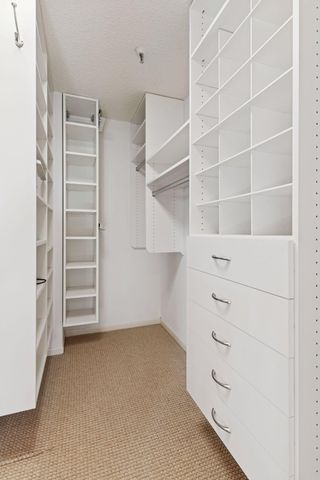 1201 Yale Place 2009, Minneapolis, MN 55403