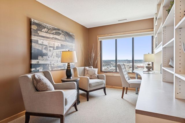 1201 Yale Place 2009, Minneapolis, MN 55403