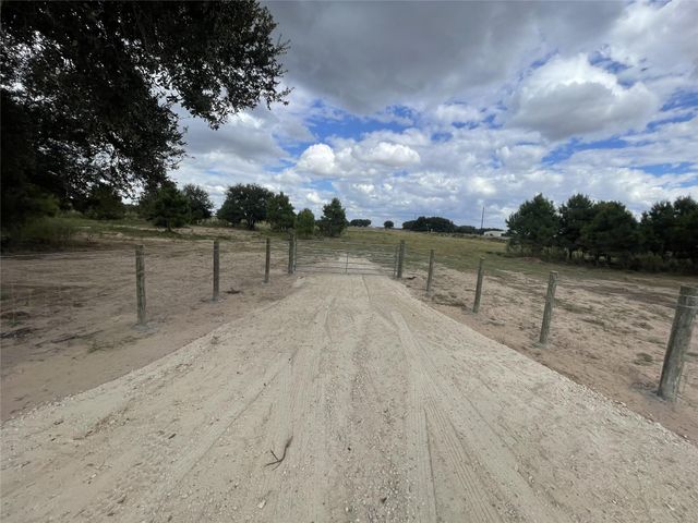 000000 Co Rd 264 Road, East Bernard, TX 77435