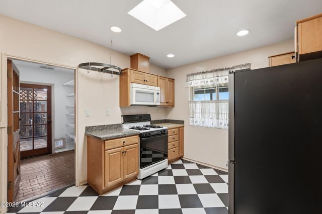 2938 E Beverly Drive, Tucson, AZ 85716