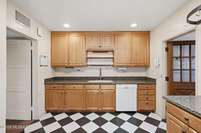 2938 E Beverly Drive, Tucson, AZ 85716