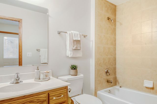 17805 Marley Creek Boulevard, Orland Park, IL 60467