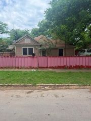 417 W Brooklyn Avenue, Dallas, TX 75208
