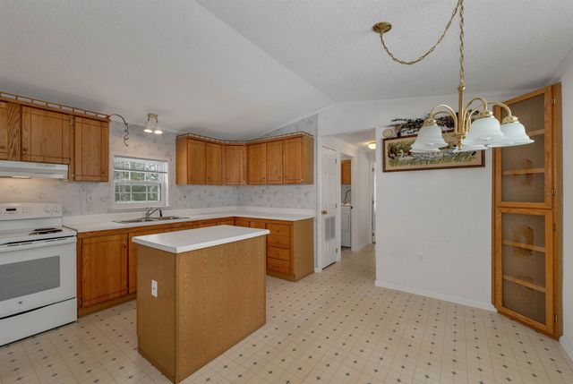 732 Concord Stage Rd Lot 7, Weare, NH 03281