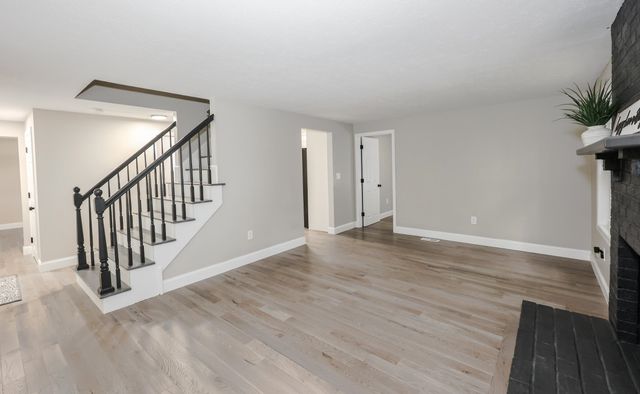 157 Hooksett Road, Auburn, NH 03032