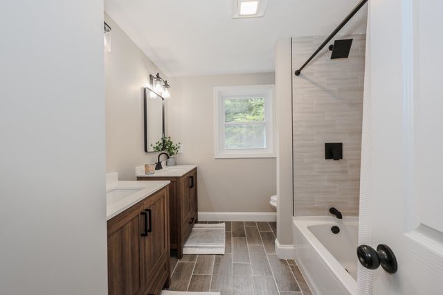 157 Hooksett Road, Auburn, NH 03032