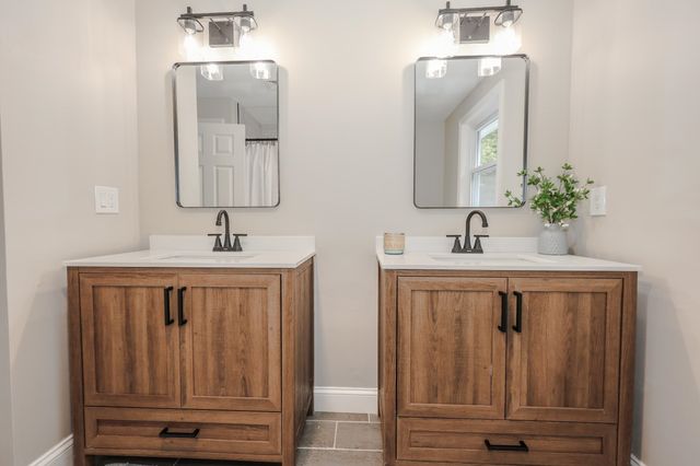 157 Hooksett Road, Auburn, NH 03032