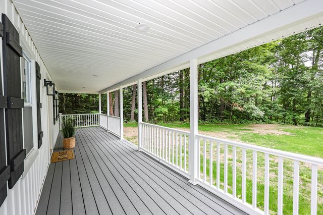 157 Hooksett Road, Auburn, NH 03032