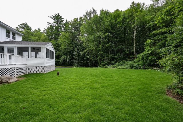 157 Hooksett Road, Auburn, NH 03032