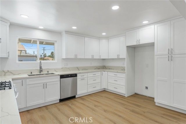 2105 Genevieve, San Bernardino, CA 92405