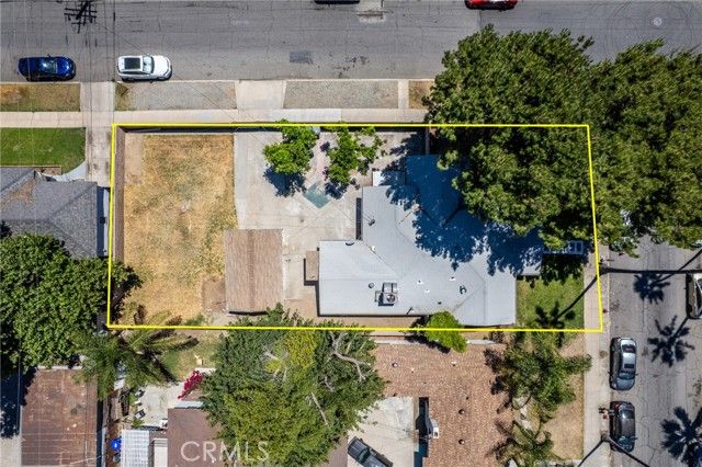 2105 Genevieve, San Bernardino, CA 92405