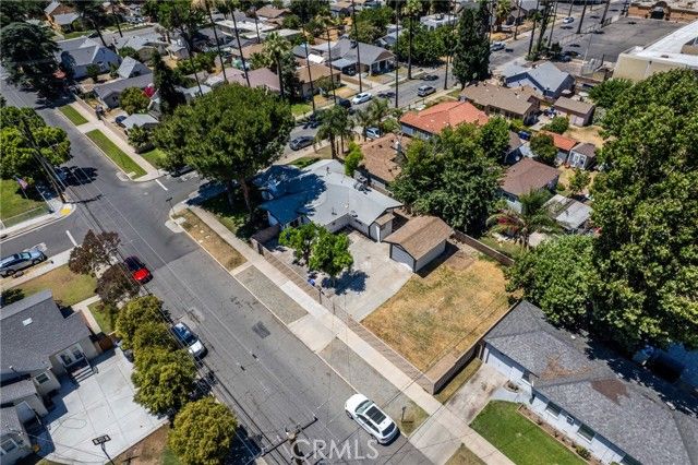 2105 Genevieve, San Bernardino, CA 92405