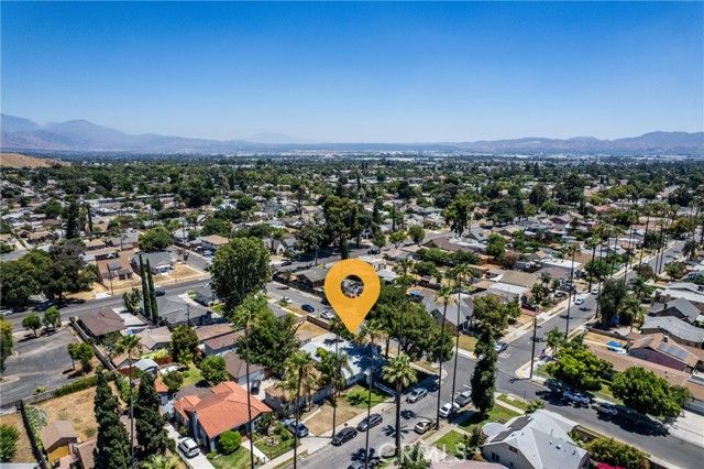 2105 Genevieve, San Bernardino, CA 92405