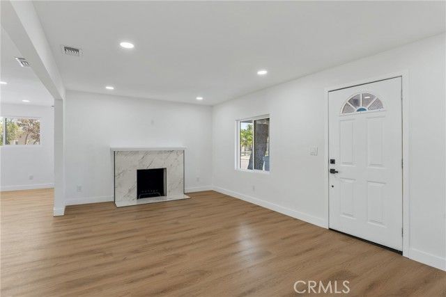 2105 Genevieve, San Bernardino, CA 92405