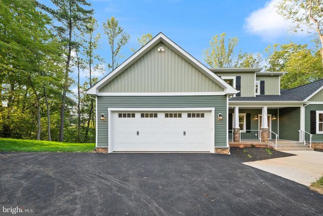 8020 PINNACLE RIDGE DR, Manassas, VA 20112