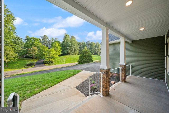 8020 PINNACLE RIDGE DR, Manassas, VA 20112
