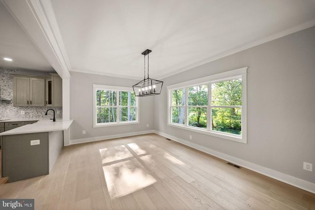 8020 PINNACLE RIDGE DR, Manassas, VA 20112